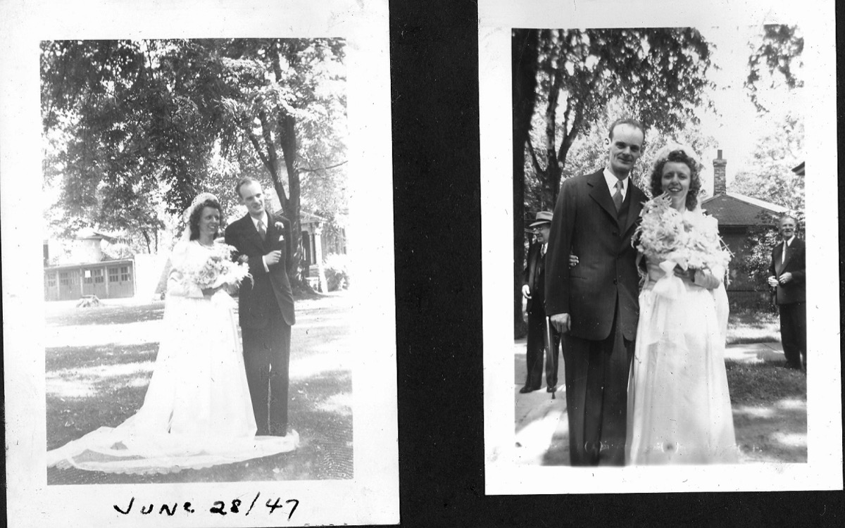 En sort-hvid albumside med to bryllupsfotos fra 1947